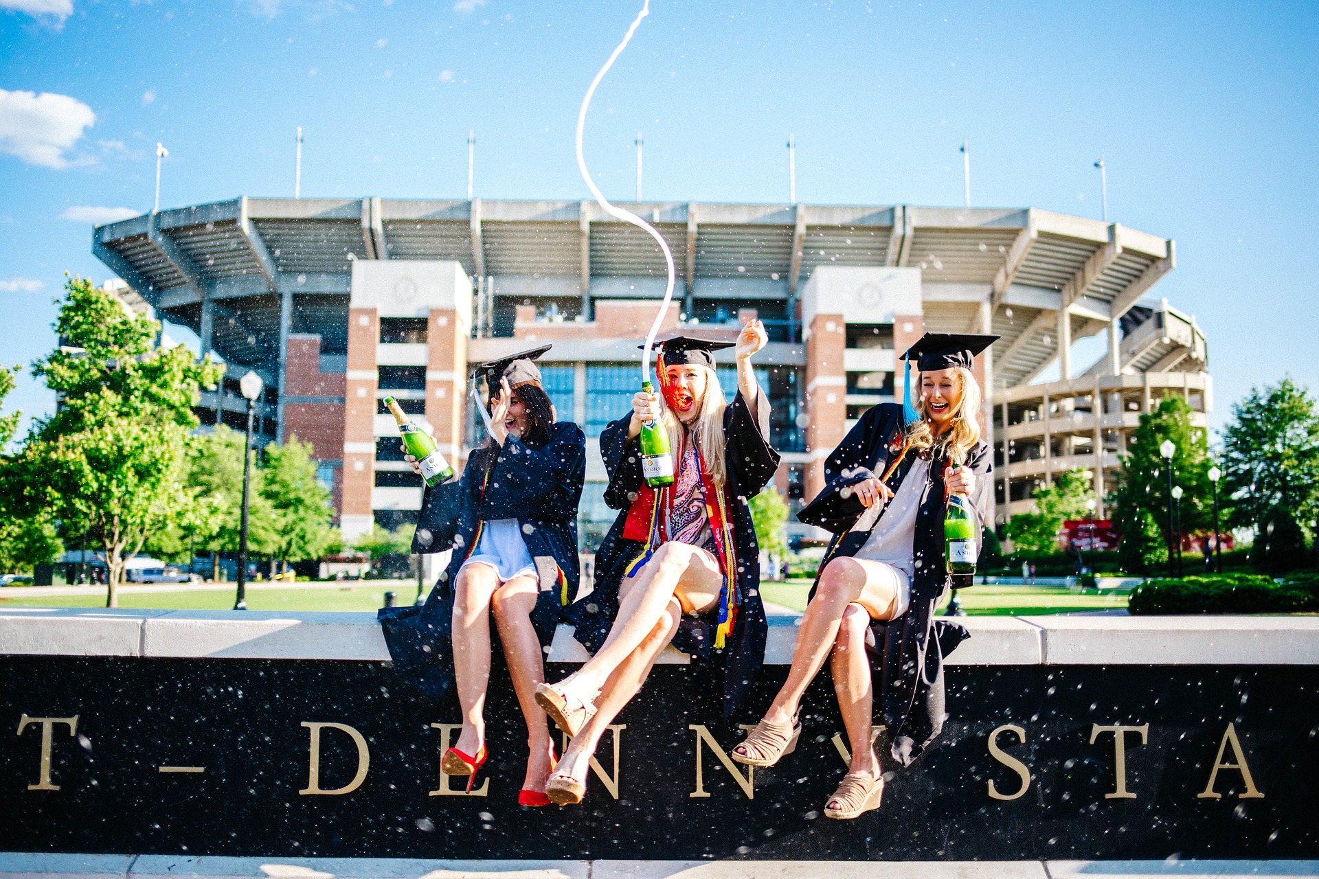 Graduation Ladies Group Transportation for Avant Garde Limousines & Coach